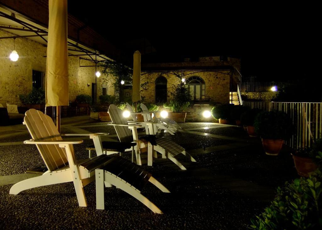 Hotel Torre Laurentii Sant Llorenc de la Muga Exterior foto